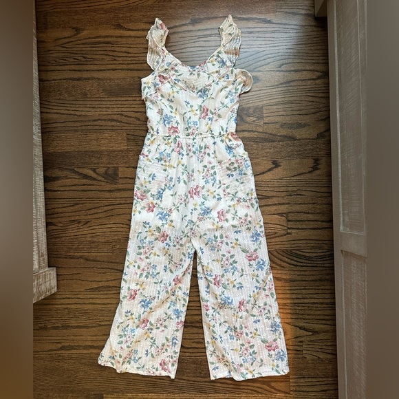 Beautiful Girls Floral Romper - lace and eyelet material - size 8 - Picture 1 of 8